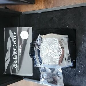 NEVER WORN dELaCour Mens watch